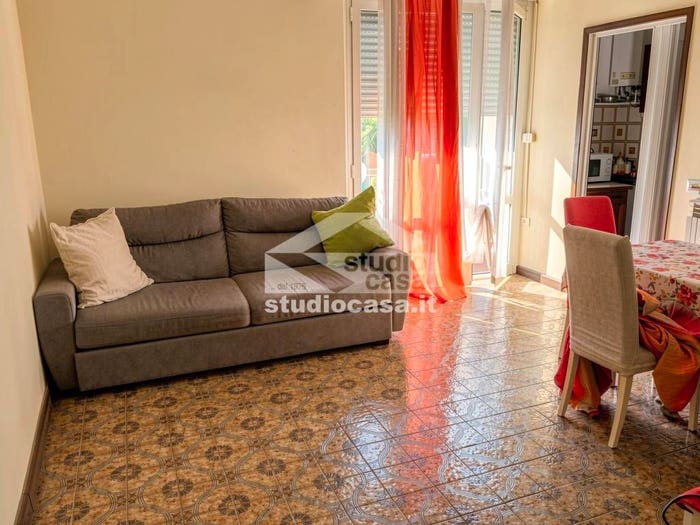 Appartamento trilocale in vendita in Via Costantina, Colognola, Bergamo