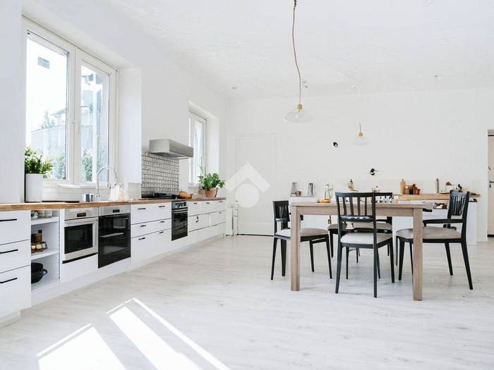 Casa con 6 locali in vendita in Corso General GB Volpini, Piano Molini D'Isola, Isola d'Asti