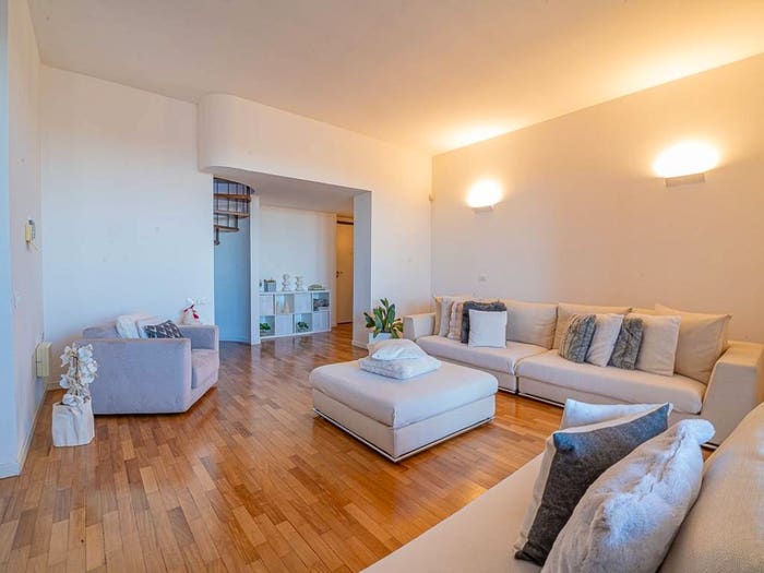 Appartamento con 6 locali in vendita in Via Giulio Caccini, Cazzaniga Ospedale, Monza