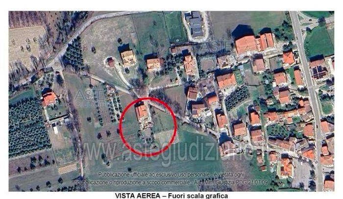 Appartamento con 5 locali in vendita in Via Giuseppe Mazzini Campovalano TE Italia, Campli