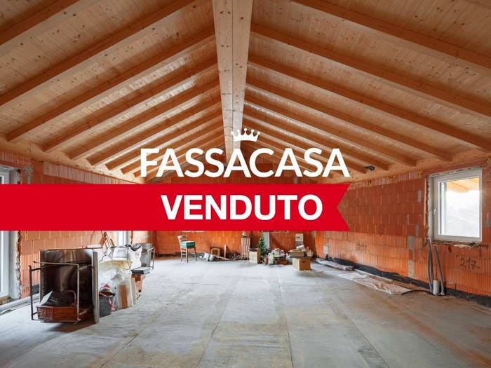 Casa trilocale in vendita in Via Dolomiti, Campitello di Fassa