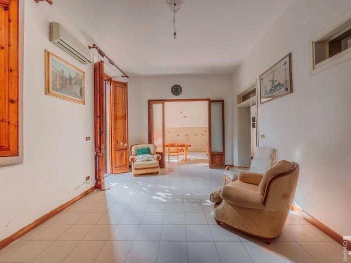 Casa con 6 locali in vendita in Via Francesco Baracca, Novoli, Firenze