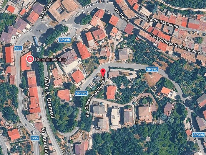 Appartamento con 5 locali in vendita in Via Giacomo della Porta n Arsoli RM, Arsoli