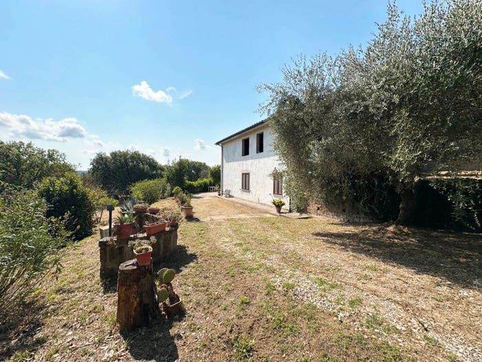 Casa quadrilocale in vendita in Via Cipollini, Civita Castellana