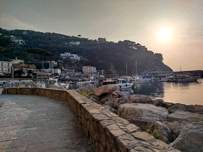 Appartamento trilocale in vendita in Piazza Marina della Lobra, Centro, Massa Lubrense