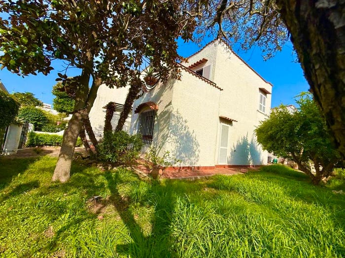 Casa quadrilocale in vendita in Via Casa Bianca, Cerenova, Cerveteri