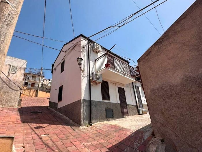 Casa con 5 locali in vendita in Via Giudicatura, Melito di Porto Salvo