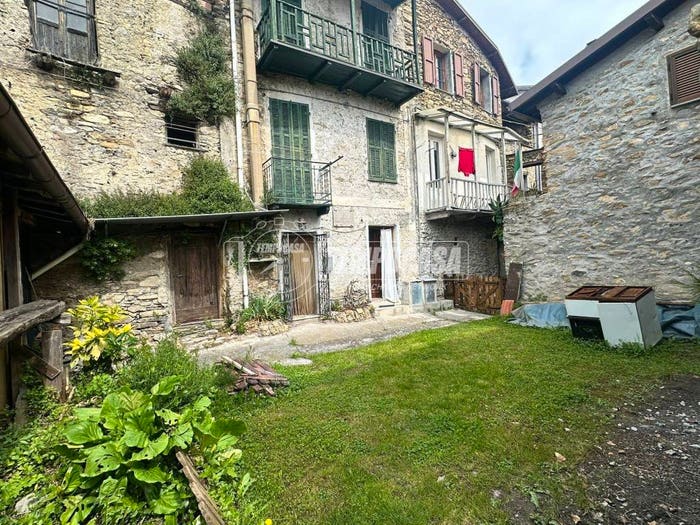 Casa con 5 locali in vendita in Via San Tommaso, Molini di Triora
