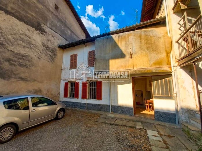 Casa con 6 locali in vendita in Via Gallo, Ceresane Curanuova, Mongrando