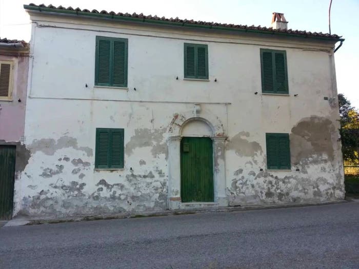 Casa bilocale in vendita in Via Colle Gagge, Barbara