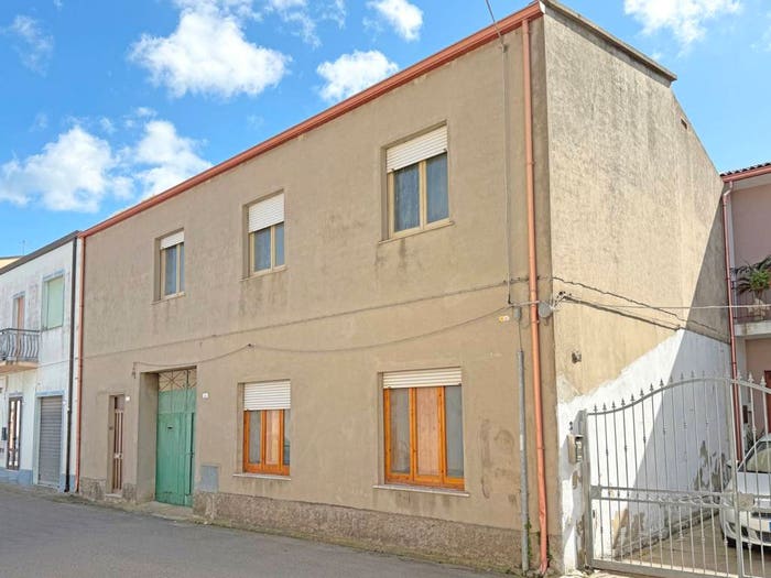 Casa con 6 locali in vendita in Centro, Sanluri