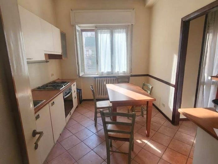Appartamento trilocale in vendita in Viale della Libertà, Stazione Ticinello, Pavia