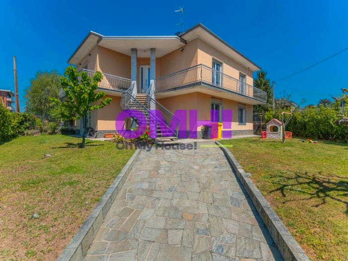 Casa con 6 locali in vendita in Via Gioacchino Rossini, Centro, Castiglione Olona