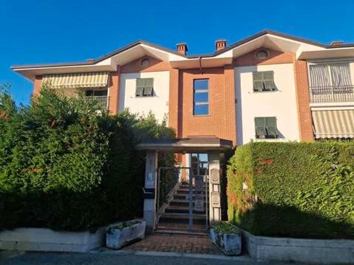 Appartamento con 5 locali in vendita in Via Orazio Zuccotti No Number, Centro, Basaluzzo