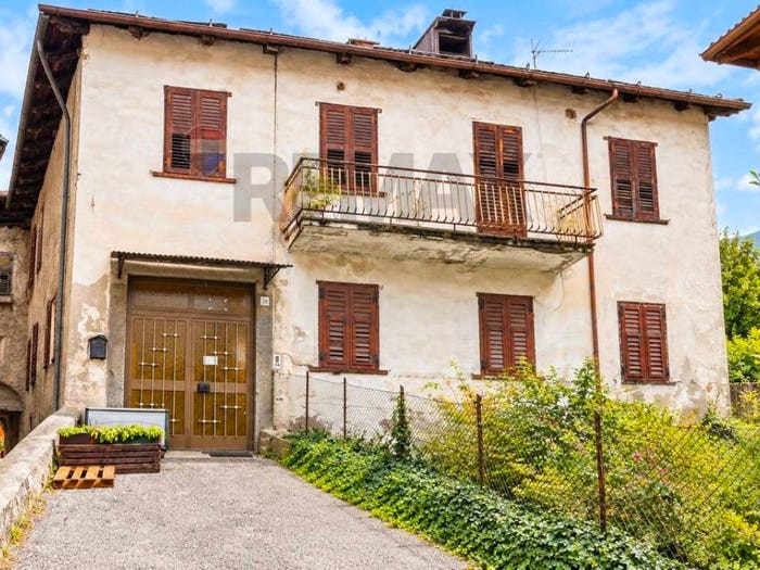Casa con 6 locali in vendita in Monclassico, Dimaro Folgarida