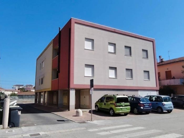Appartamento trilocale in vendita in Via Raffaello Sanzio, Centro, Chiaravalle