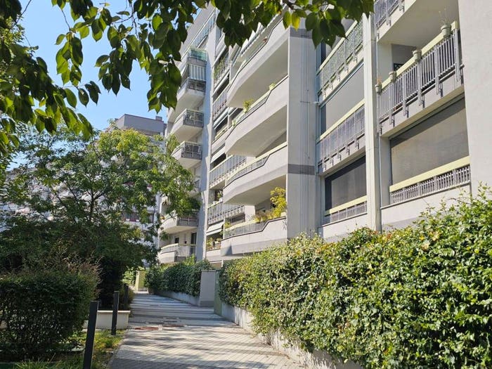 Appartamento trilocale in vendita in Via Luigi Mengoni, Bisceglie, Milano