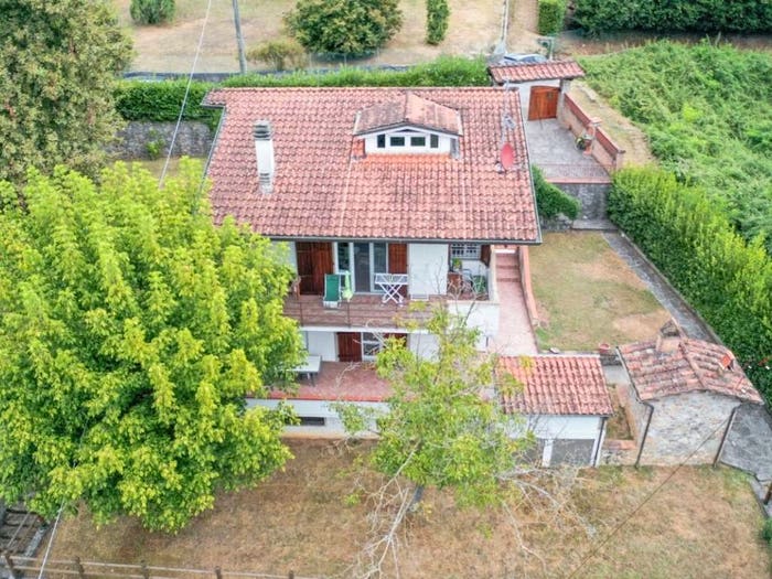 Casa con 6 locali in vendita in via misciano, Camaiore Paese, Camaiore