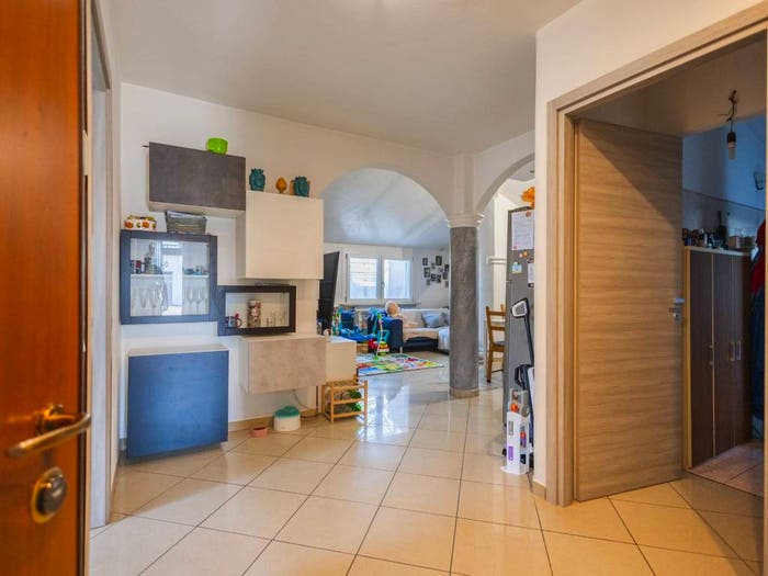 Appartamento trilocale in vendita in Via Isonzo, Centro, Mariano Comense