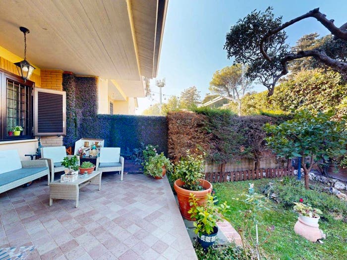 Casa con 6 locali in vendita in Via Aleardo Aleardi, Centro, Mentana