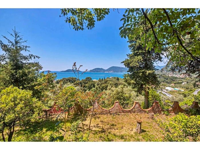 Casa con 6 locali in vendita in Pugliola Solaro, Lerici