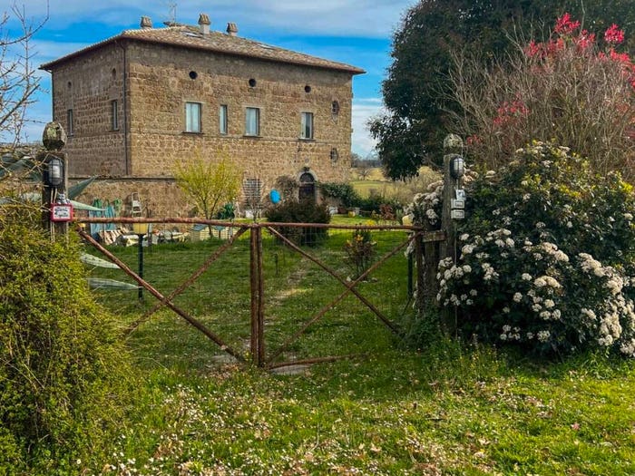 Casa con 6 locali in vendita in Località Radice, Porano