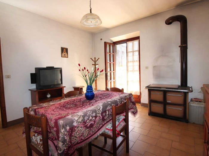 Appartamento quadrilocale in vendita in Località Montecchio, Montecchio, Castiglion Fiorentino