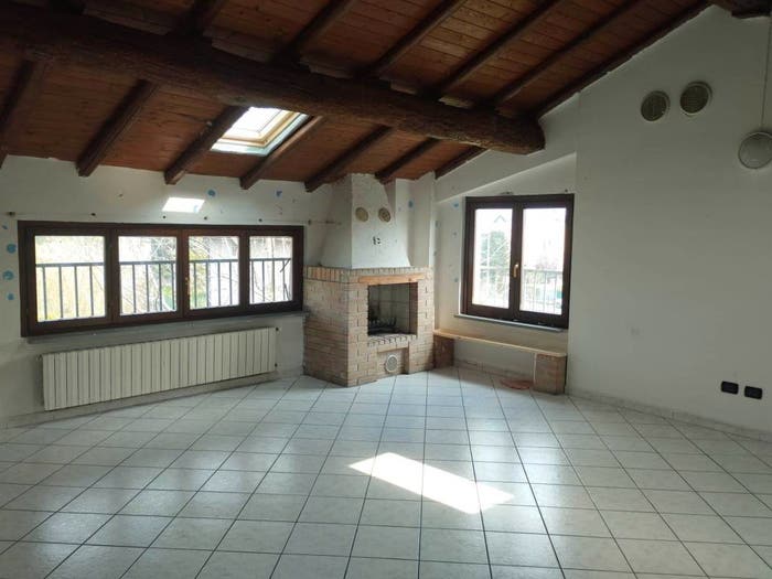 Appartamento trilocale in vendita in Brignano Gera d'Adda