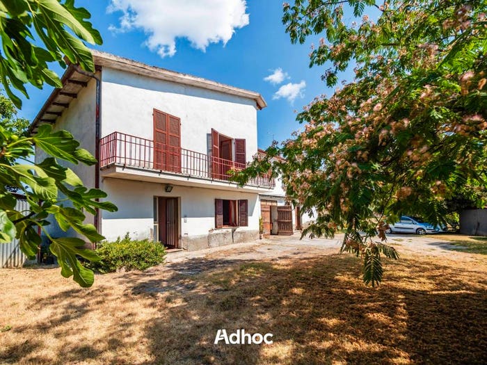 Casa con 6 locali in vendita in Via Metauro, Montefelcino
