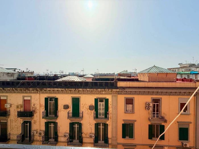 Appartamento trilocale in vendita in Via Genova, Vasto, Napoli