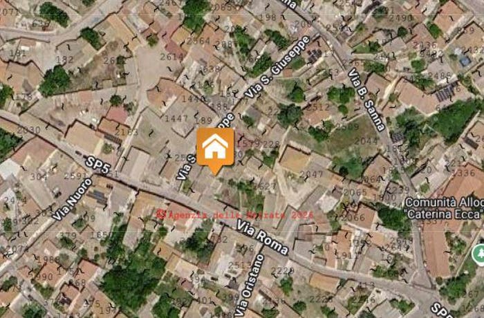 Casa con 6 locali in vendita in Via Roma Sn, Samatzai