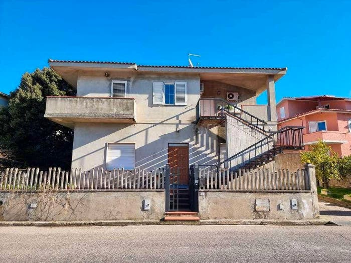 Appartamento con 5 locali in vendita in Via Cagliari, Sant'Andrea Frius