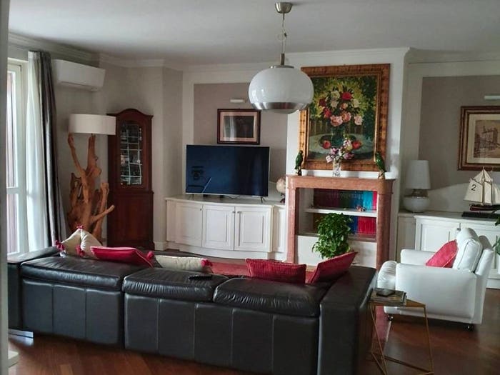 Casa con 6 locali in vendita in Viale Michelangelo, Desenzano Centro, Desenzano del Garda