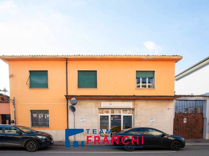 Appartamento quadrilocale in vendita in Via Carlo Alberto, Centro, Ghedi