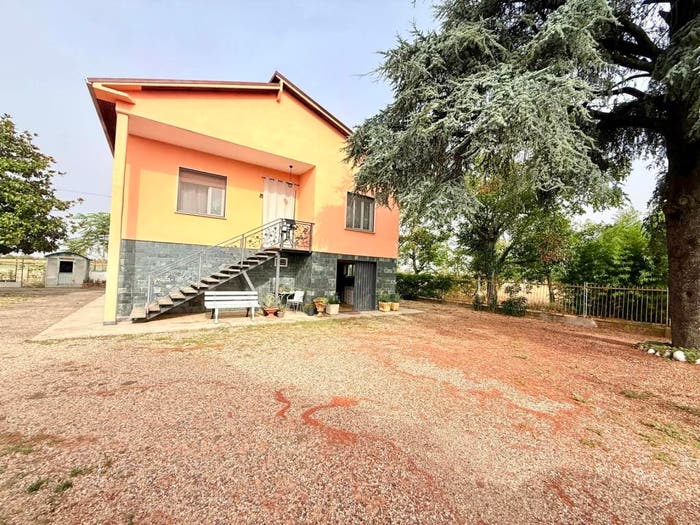 Casa con 6 locali in vendita in Via Sale, San Giuliano Nuovo San Giuliano Vecchio, Alessandria