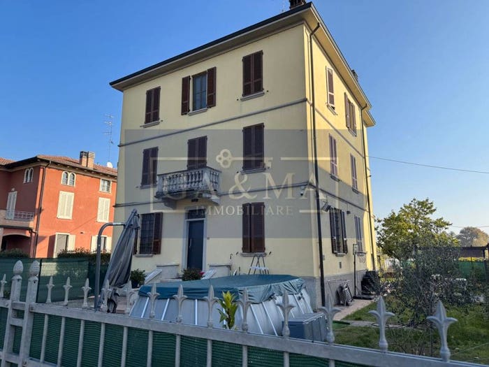 Appartamento trilocale in vendita in Strada Traversetolo, Botteghino Pilastrello, Parma