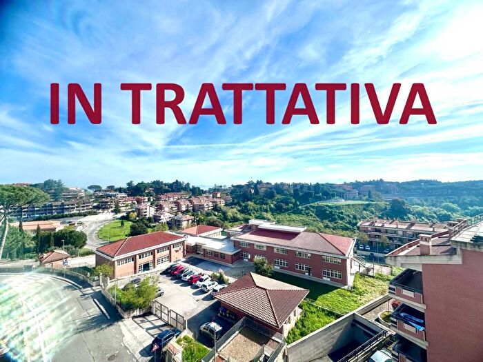 Appartamento trilocale in vendita in Via Bruno Serotini, La Giustiniana, Roma