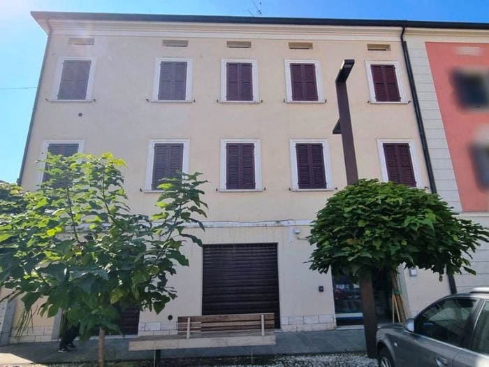Casa trilocale in vendita in via giuseppe di vittorio, Centro, Novi di Modena
