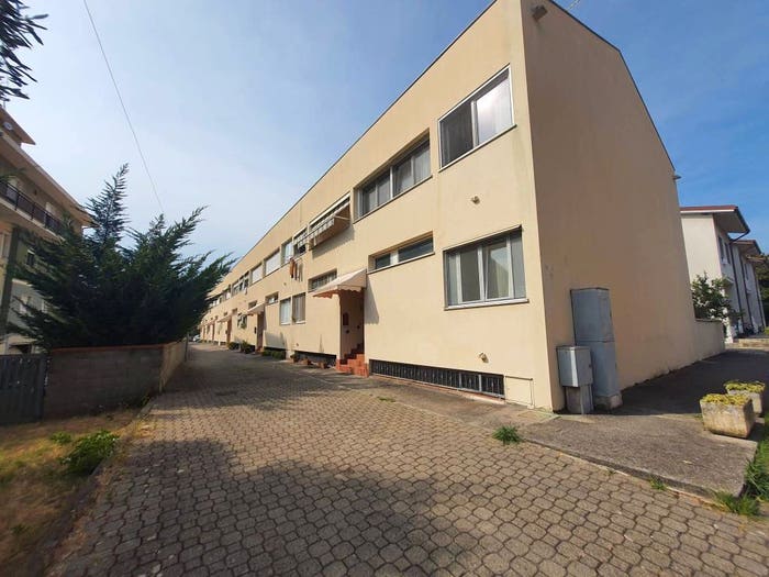 Casa con 6 locali in vendita in Via Larga, Casano Dogana Isola, Luni