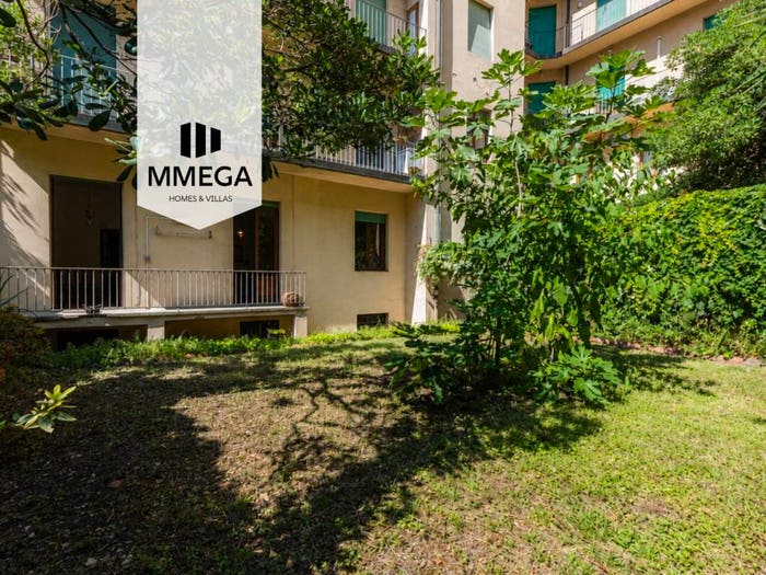 Appartamento con 6 locali in vendita in Lungarno Amerigo Vespucci, Borgo Ognissanti Il Prato, Firenze