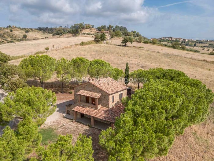 Casa quadrilocale in vendita in Località Ficari, Cinigiano
