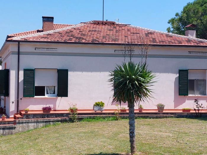 Casa con 6 locali in vendita in SP, Centro, Colledara