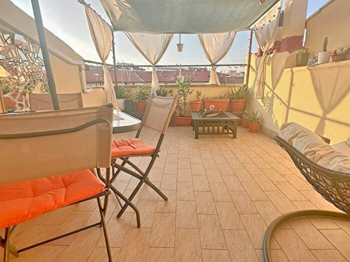Appartamento trilocale in vendita in Cisternone, Livorno