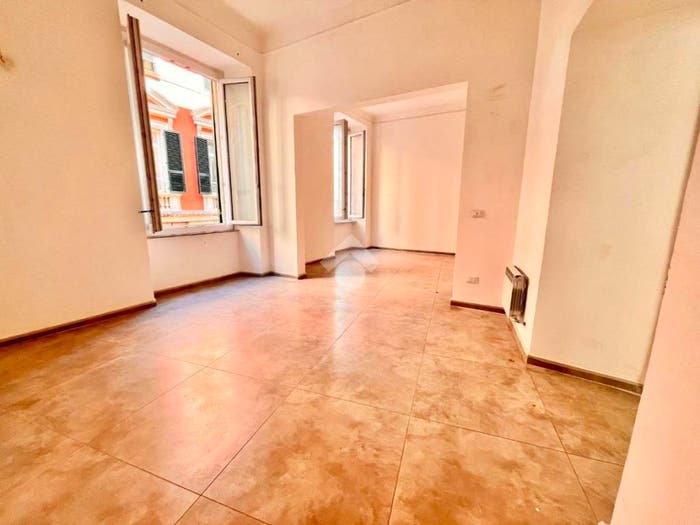 Appartamento con 6 locali in vendita in Via Biassa, Centro Storico, La Spezia