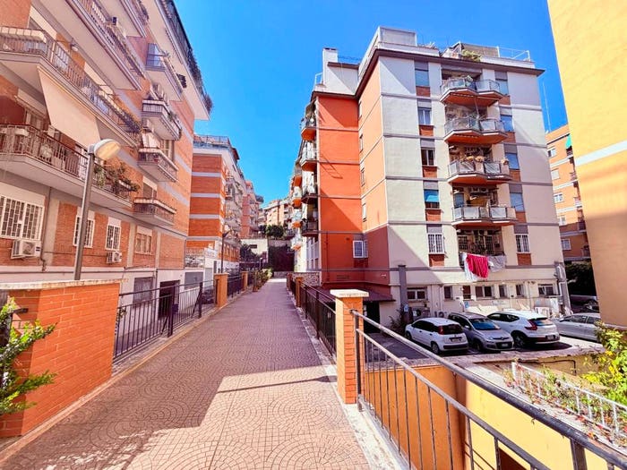 Appartamento bilocale in vendita in Via di Donna Olimpia, Monteverde Nuovo, Roma