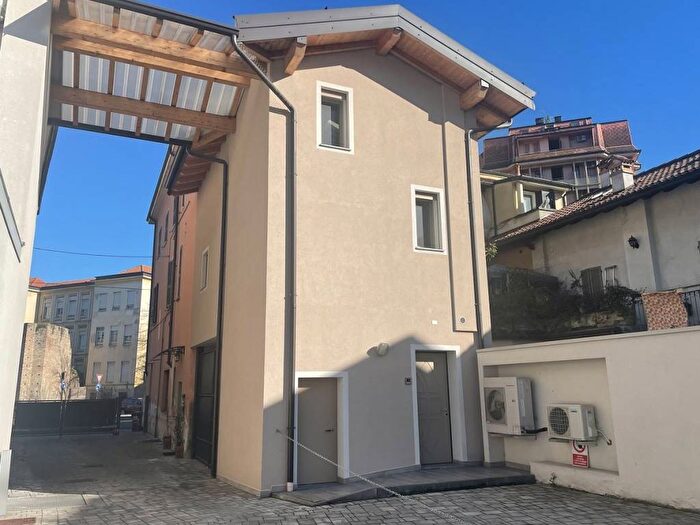 Appartamento bilocale in vendita in Piazzale Fiume, Braila Stazione, Lodi