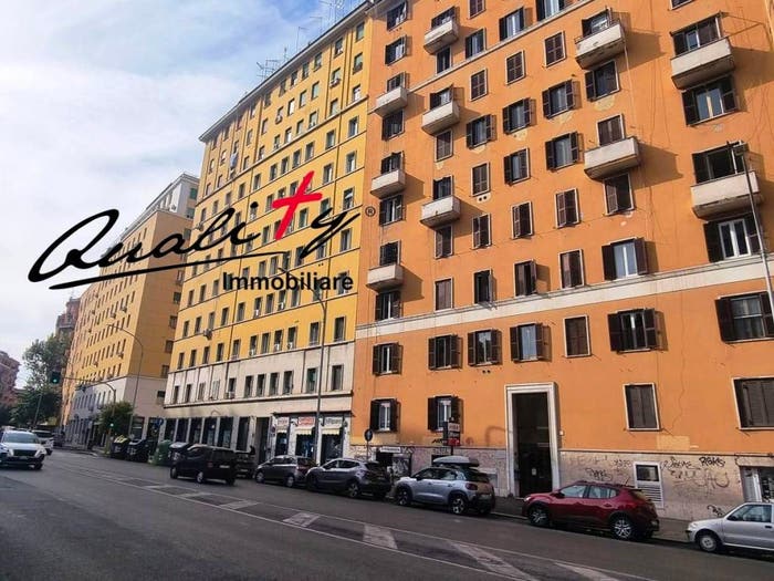 Appartamento bilocale in vendita in Via Acaia, San Giovanni, Roma