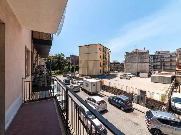 Appartamento quadrilocale in vendita in Via Torquato Tasso, San Cosmo Corso Italia Piazza Dante, Acireale