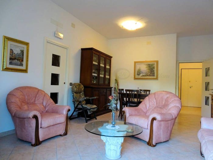 Appartamento quadrilocale in vendita in Viale Bologna, Milano Marittima, Cervia
