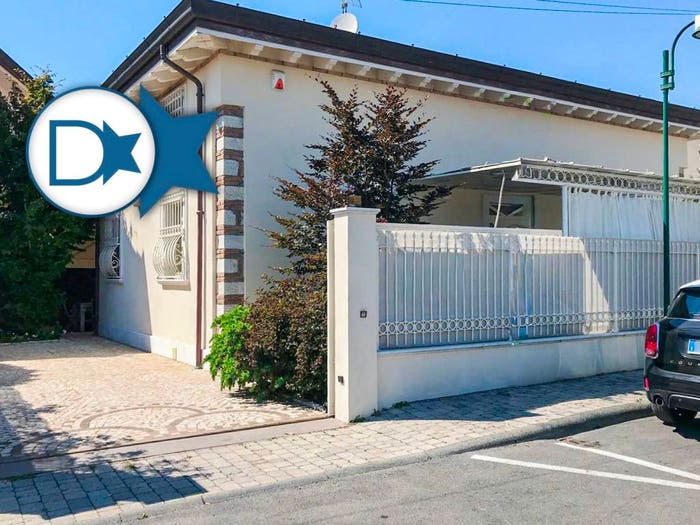 Casa con 6 locali in vendita in Via Piave, Centro, Forte dei Marmi